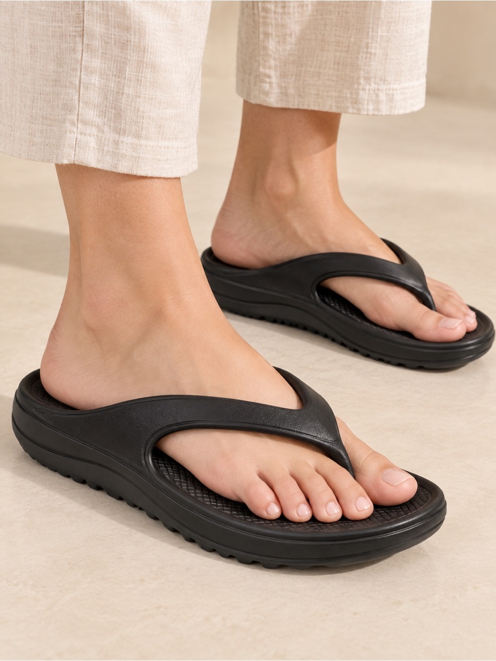 Oofos Original Black Flip Flop Recovery Comfort Sandals Size 8